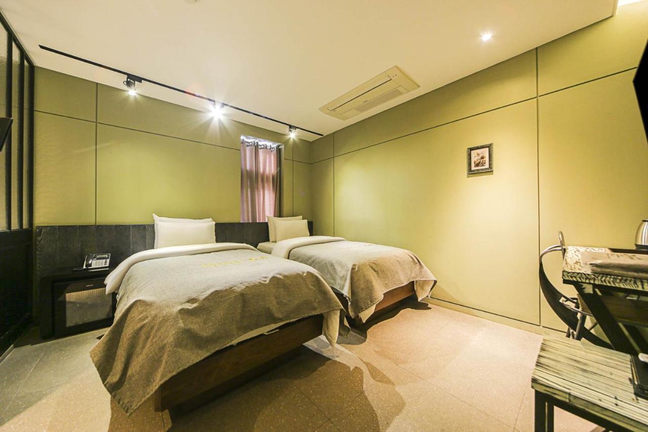 Hotel Myeongjak Chuncheon Εξωτερικό φωτογραφία