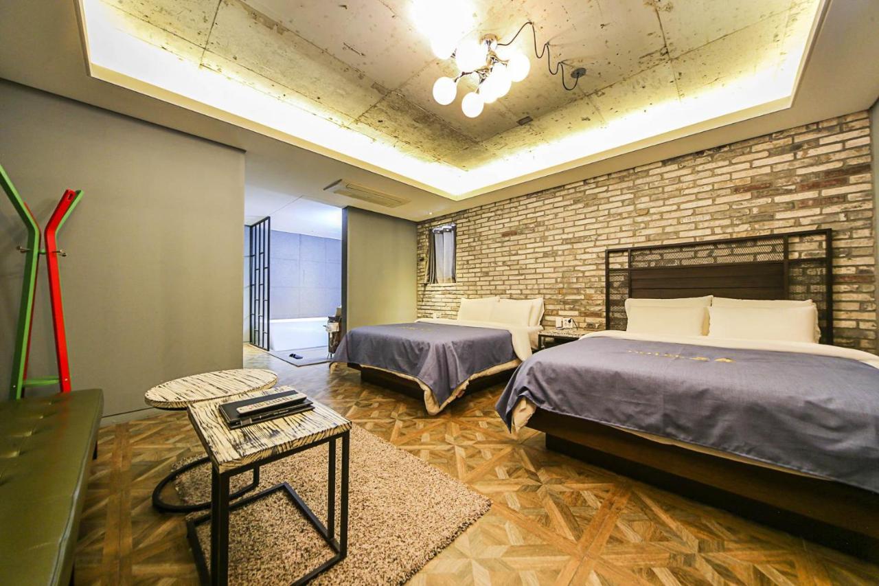 Hotel Myeongjak Chuncheon Εξωτερικό φωτογραφία