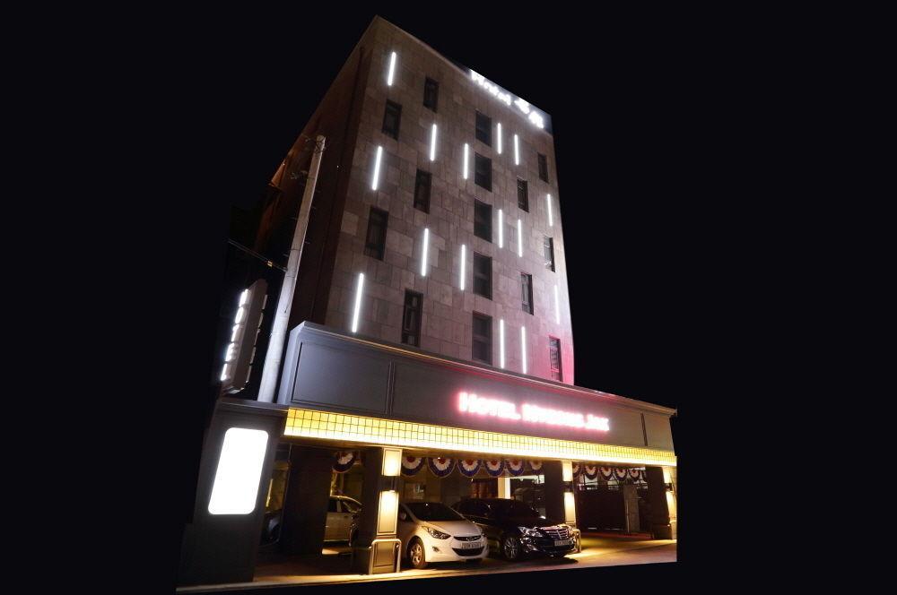 Hotel Myeongjak Chuncheon Εξωτερικό φωτογραφία